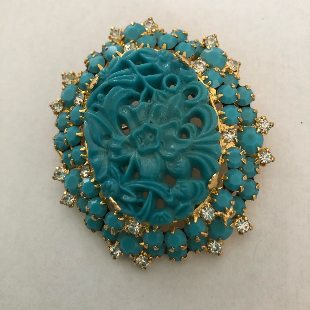 Julian D&E Floral Brooch